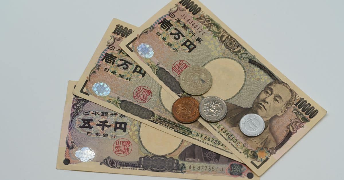 販売相場と買取相場の違いとは?価格差が生まれる理由と賢い使い分け